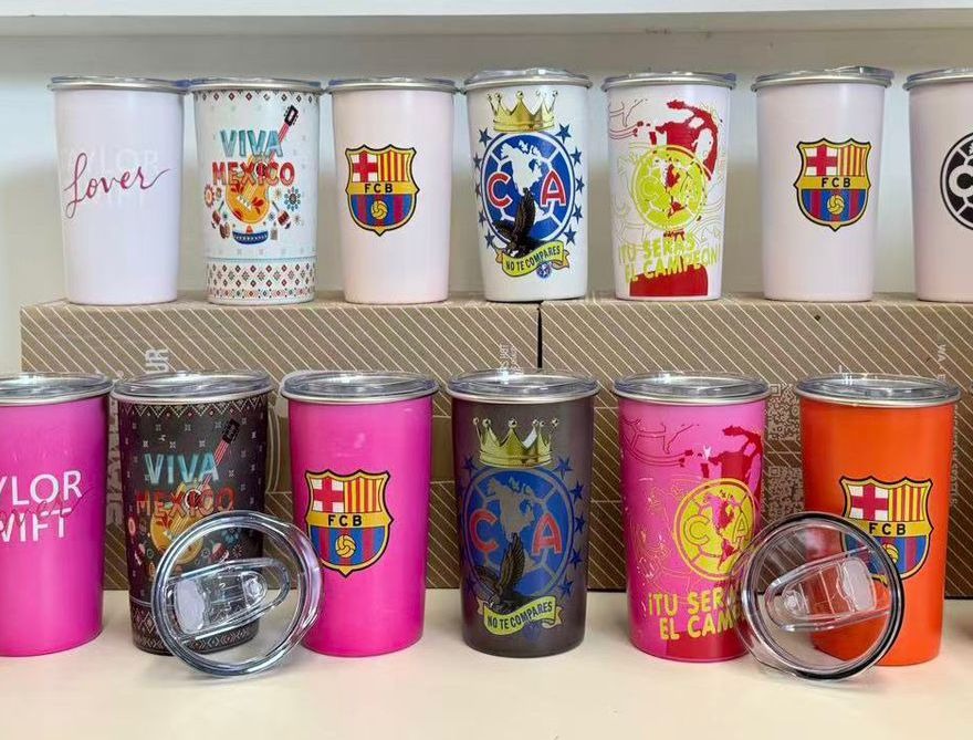 Termo deportivo de 16 oz que cambia de color con el frio, surtido de disenos