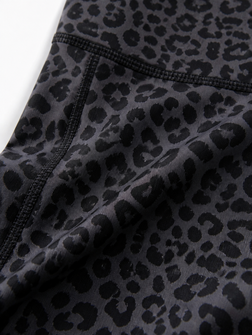 Licra Estampado Animal Print | Ajuste Ceñido y Estilo