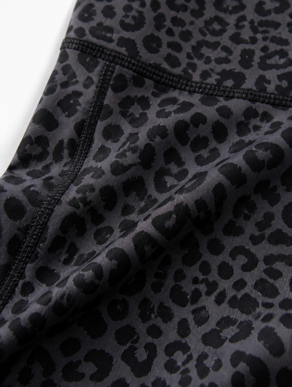 Licra Estampado Animal Print | Ajuste Ceñido y Estilo